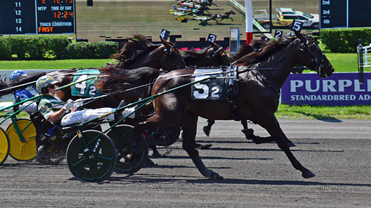 Lifetime Dreamer winning at The Meadowlands