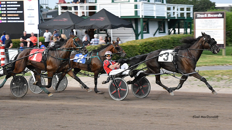 Malevolent winning at Charlottetown Driving Park