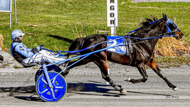 J S Peyton winning at Bangor Raceway
