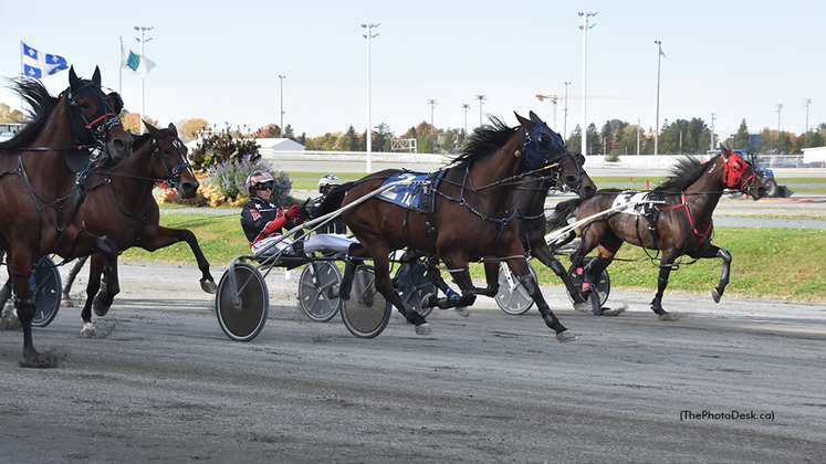 Mystic winning at Hippodrome 3R