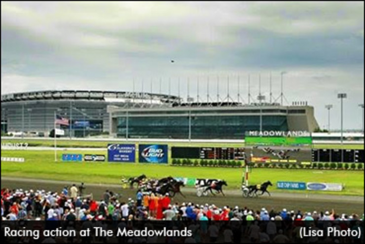meadowlands-racing-action-wide-370.jpg